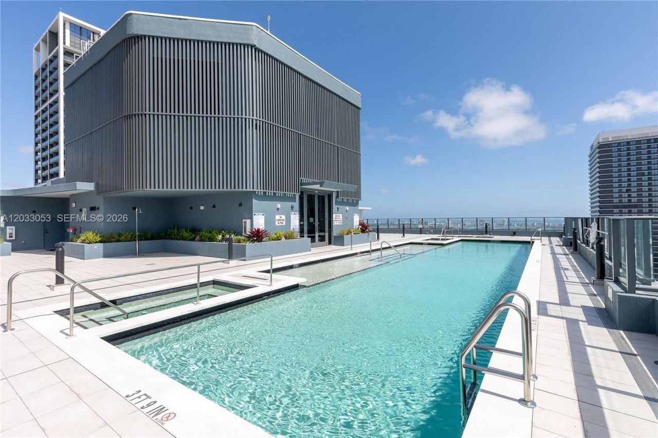 121 NE 5th St , Unit 2401, Miami, FL 33132 Photo