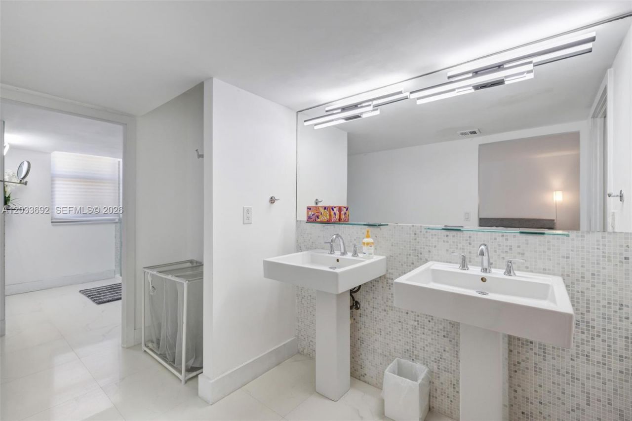 9511 Collins Ave , Unit 1211, Surfside, FL 33154 Photo