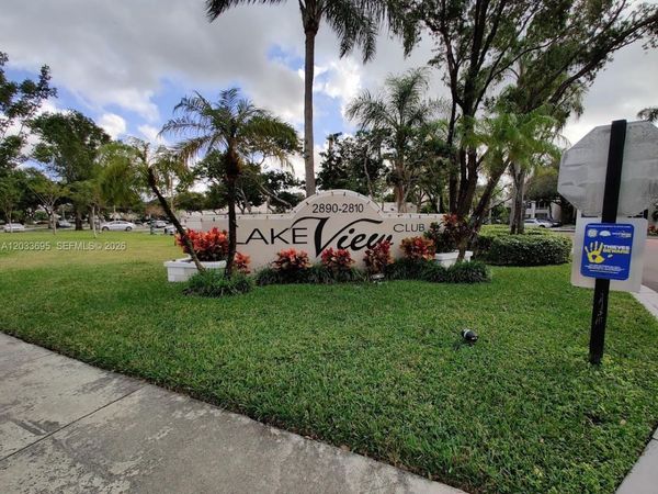 2890 N Oakland Forest Dr , Unit 111, Oakland Park, FL 33309