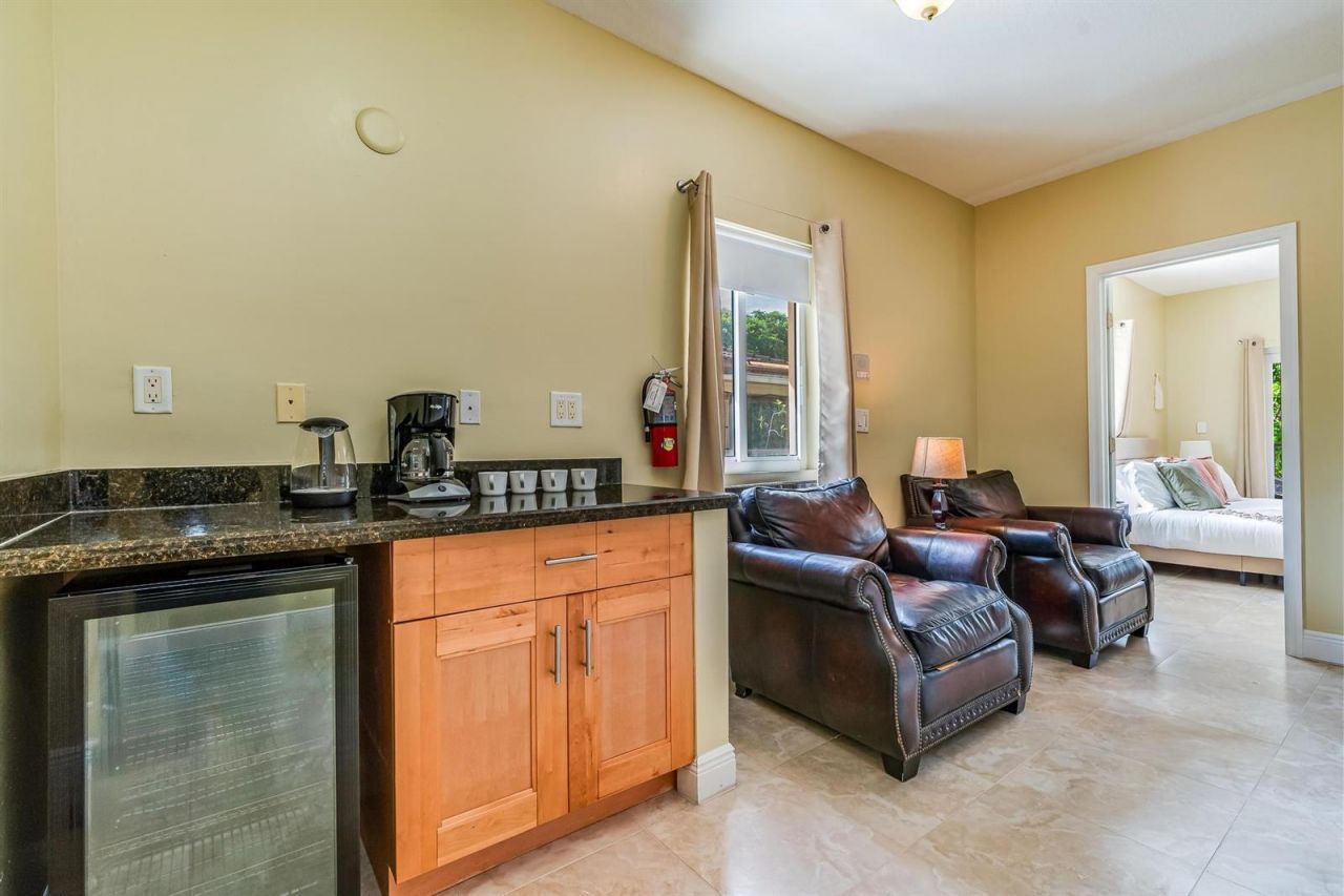 1721 SW 23rd Street , Unit 1721, Fort Lauderdale, FL 33315 Photo