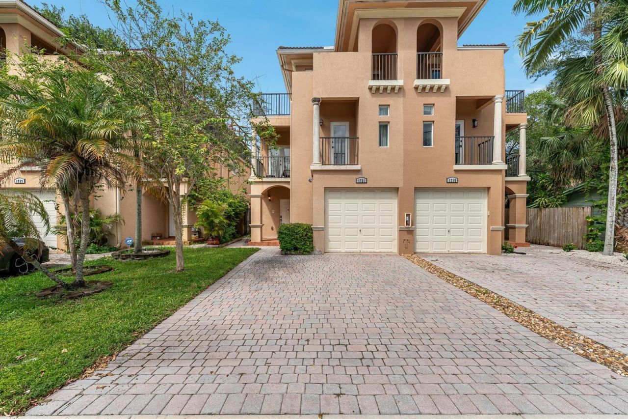 1721 SW 23rd Street , Unit 1721, Fort Lauderdale, FL 33315 Photo