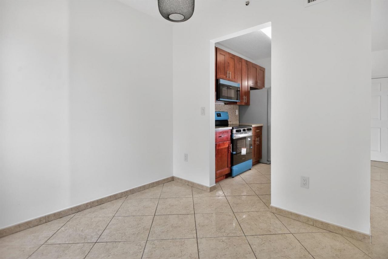 7085 Nova Drive , Unit 232, Davie, FL 33317 Photo
