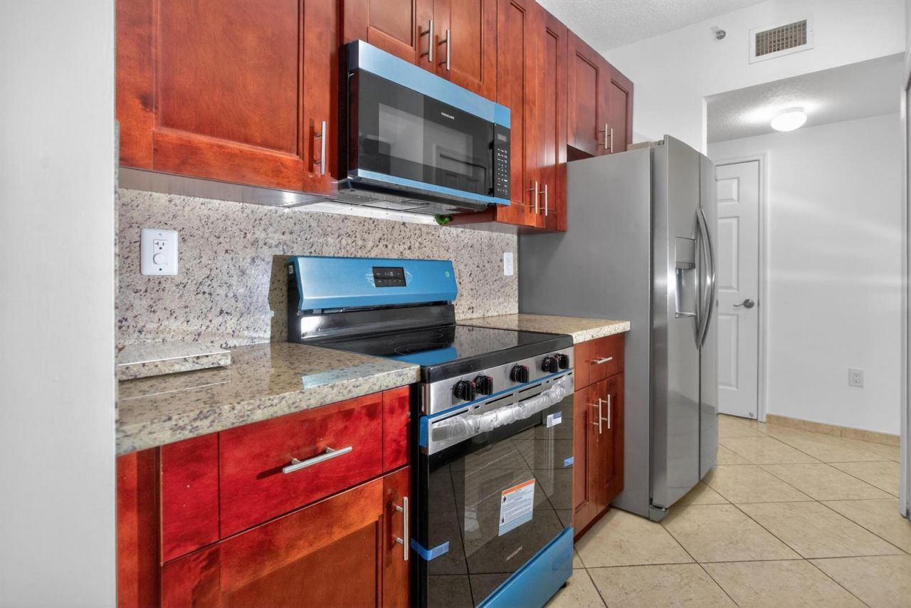 7085 Nova Drive , Unit 232, Davie, FL 33317 Photo