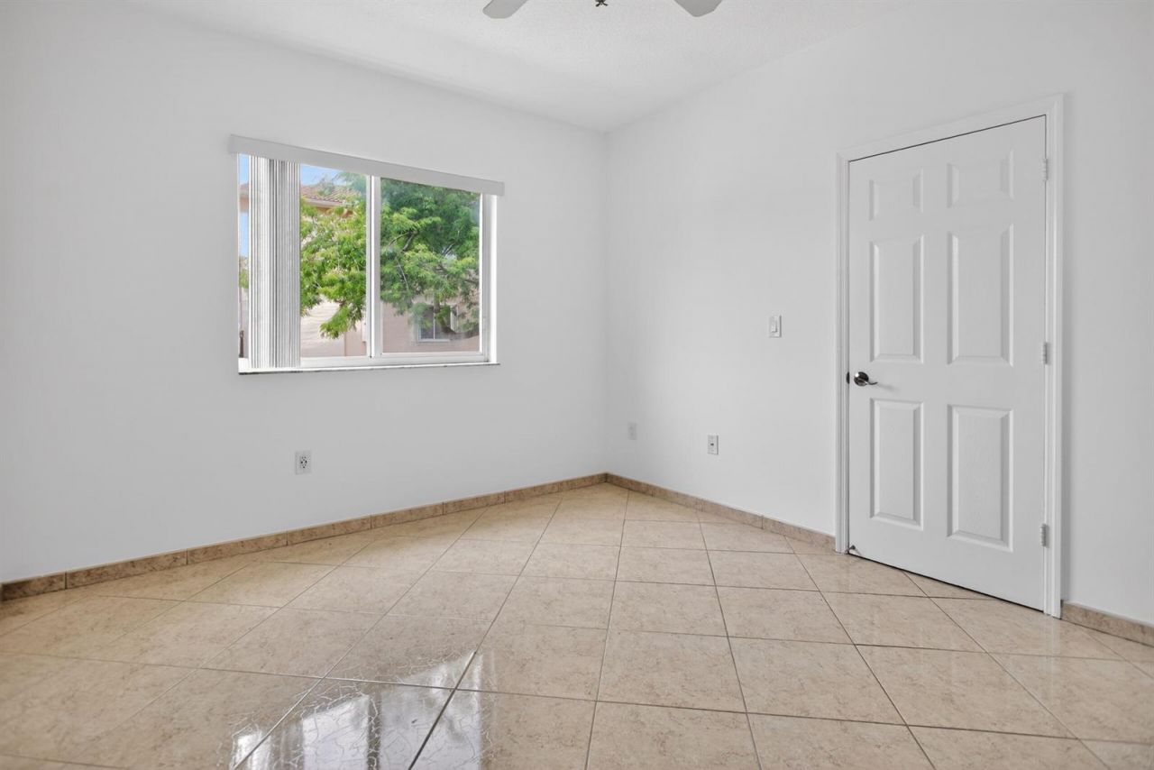 7085 Nova Drive , Unit 232, Davie, FL 33317 Photo
