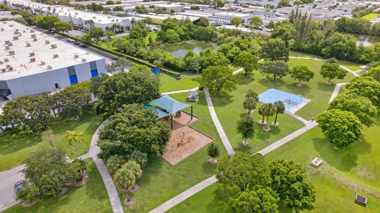 7085 Nova Drive , Unit 232, Davie, FL 33317 Photo