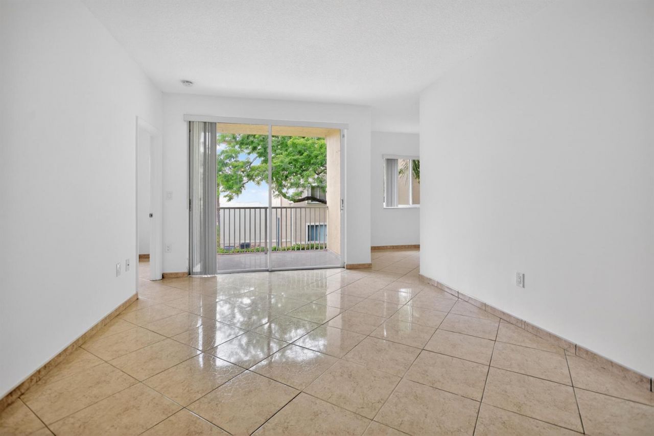 7085 Nova Drive , Unit 232, Davie, FL 33317 Photo