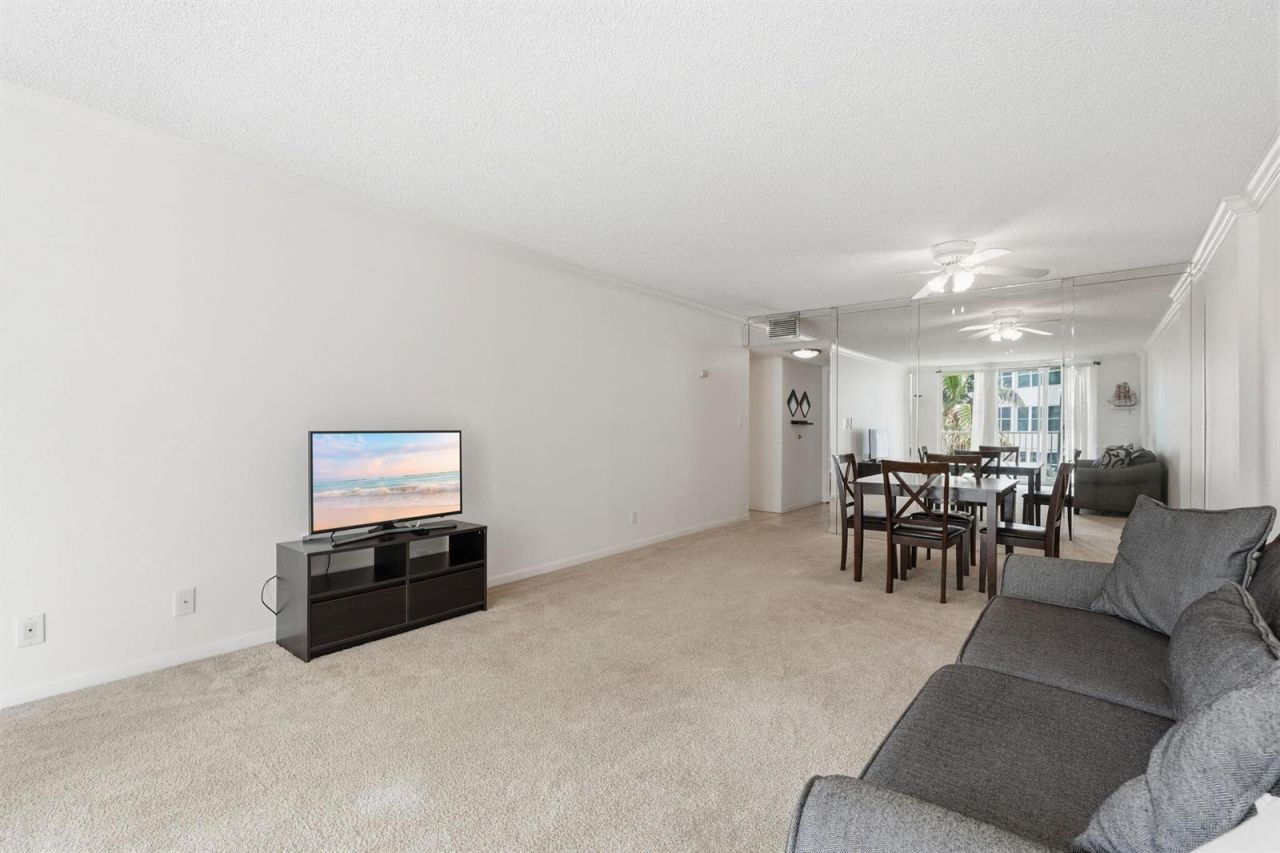 3540 S South Ocean Boulevard, Unit 310, South Palm Beach, FL 33480 Photo