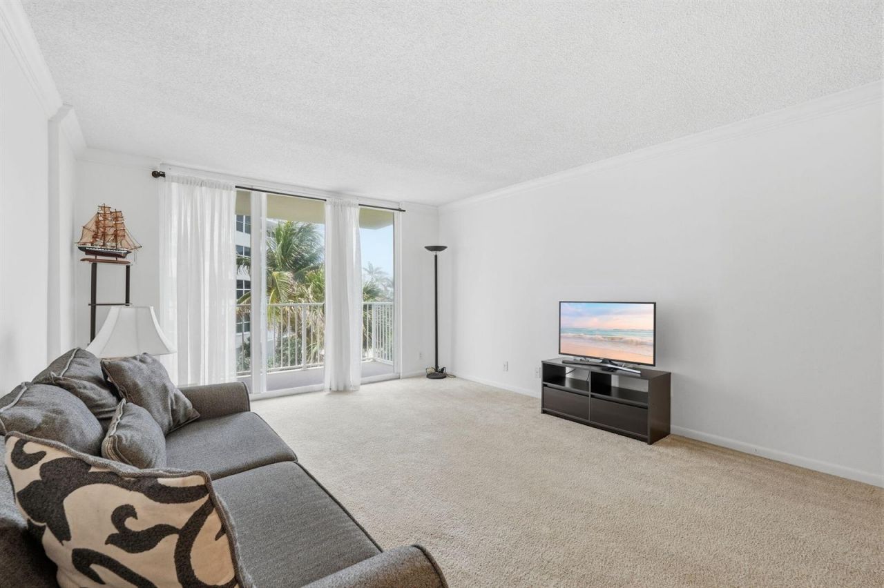 3540 S South Ocean Boulevard, Unit 310, South Palm Beach, FL 33480 Photo
