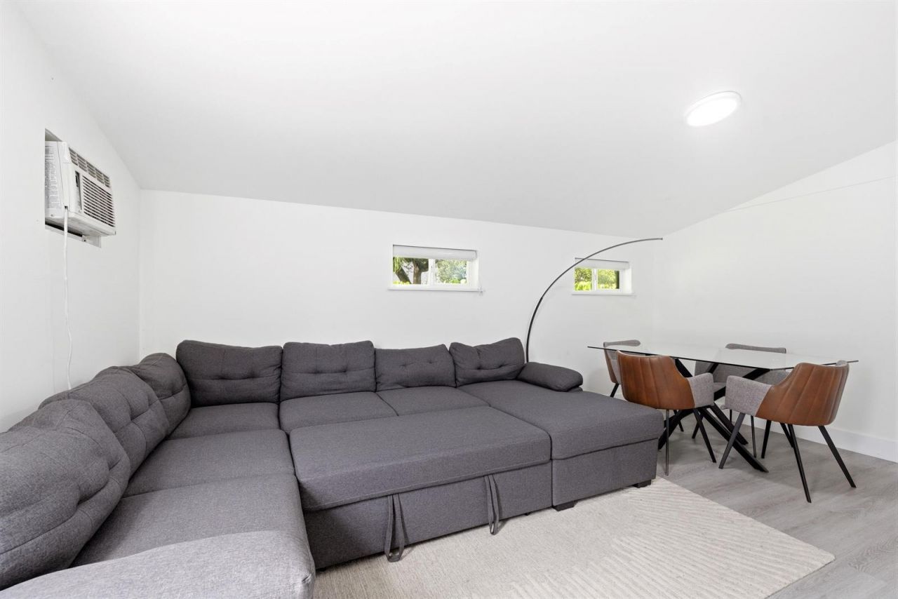 6444 Oak Street , Hollywood, FL 33024 Photo
