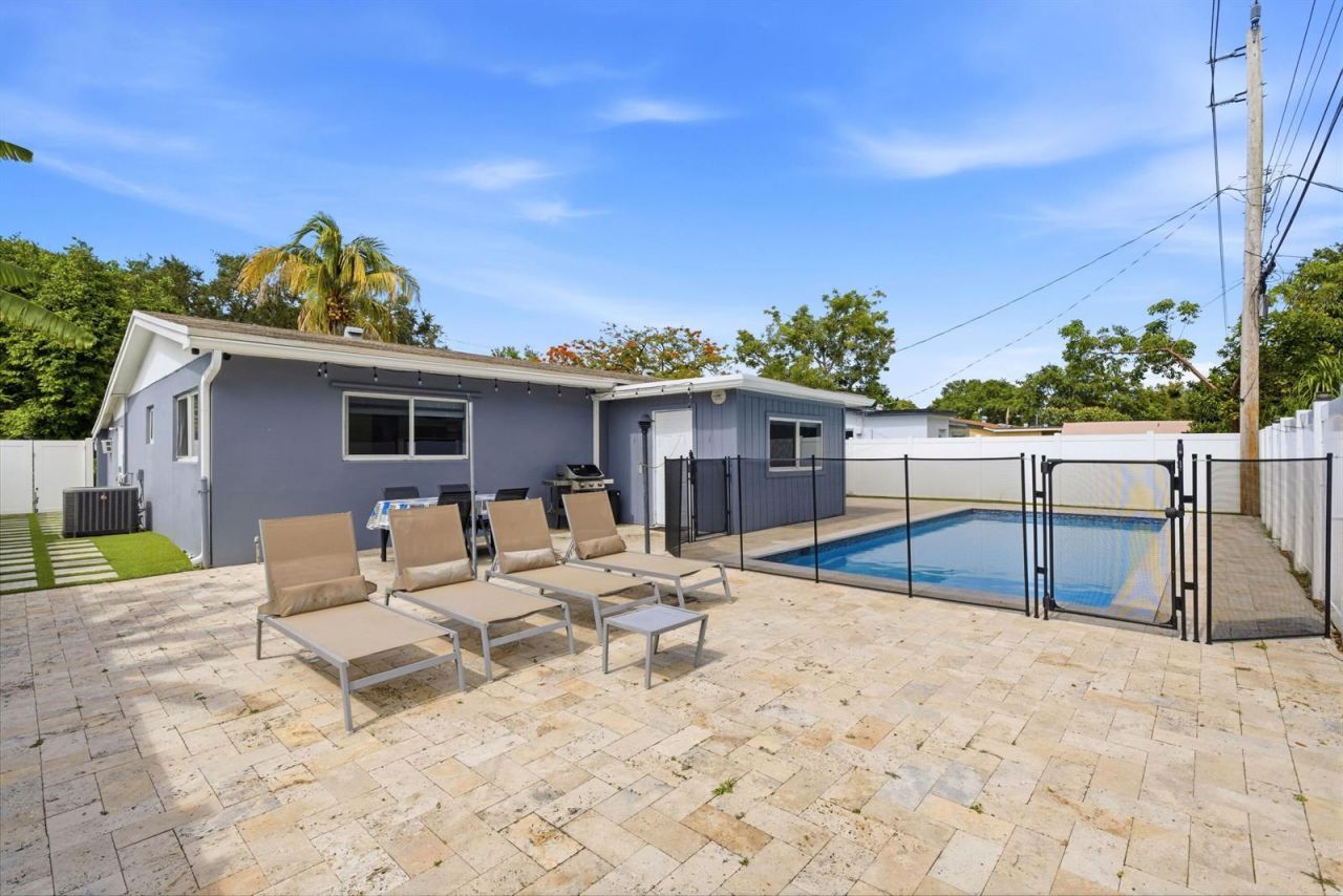 6444 Oak Street , Hollywood, FL 33024 Photo