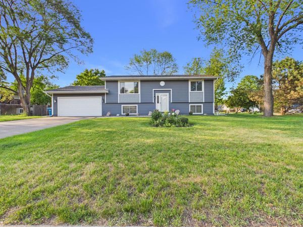7500 119th Avenue N, Champlin, MN 55316