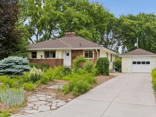629 5th Avenue S, Hopkins, MN 55343