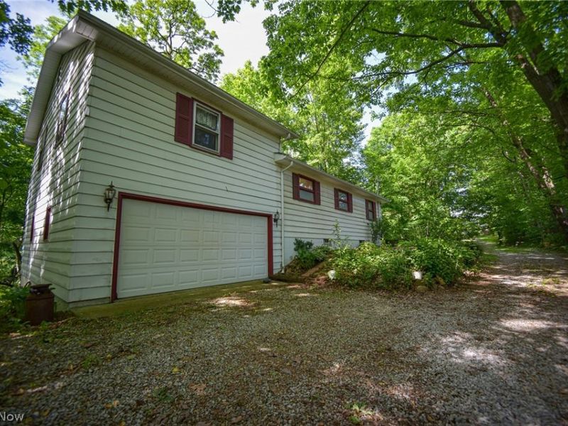 1683 Ridge Road , Hinckley, OH 44233 Photo 41