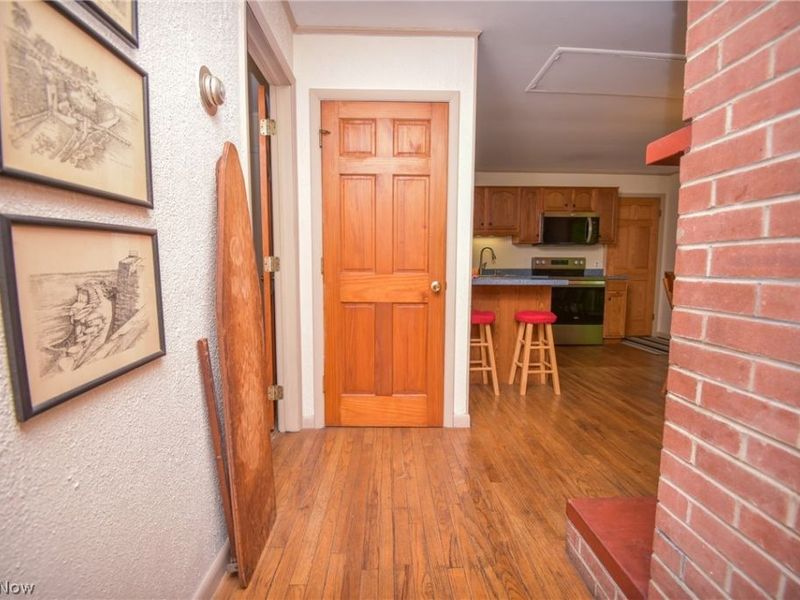 1683 Ridge Road , Hinckley, OH 44233 Photo 8