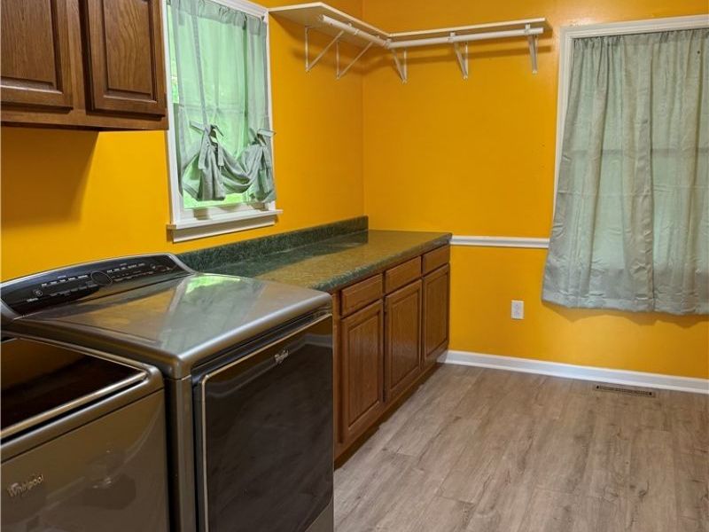 2187 Golfview Drive NE, New Philadelphia, OH 44663 Photo 3