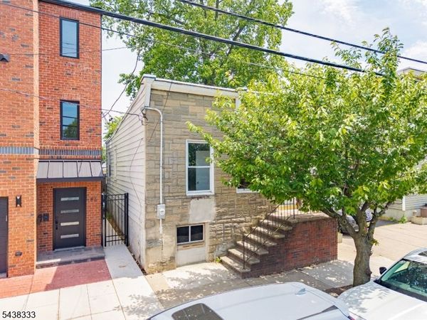 84 Heckel St, Belleville, NJ 07109