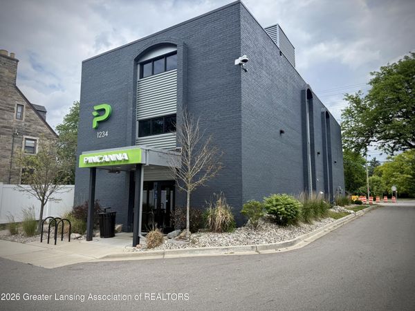 1234 E Grand River Avenue, East Lansing, MI 48823
