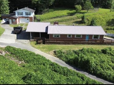 46 Wendell Lane, Flat Lick, KY 40935
