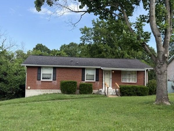 607 Glenpark Ct, Nashville, TN 37217