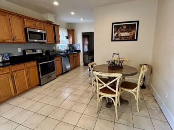757 Summer St, Unit 2, Lynn, MA 01905