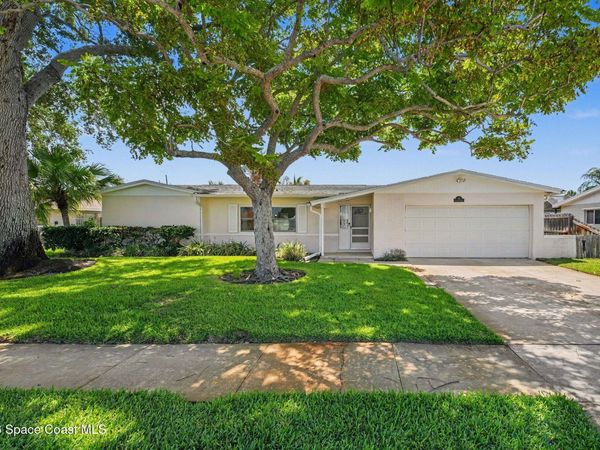 60 Florida Boulevard , Merritt Island, FL 32953