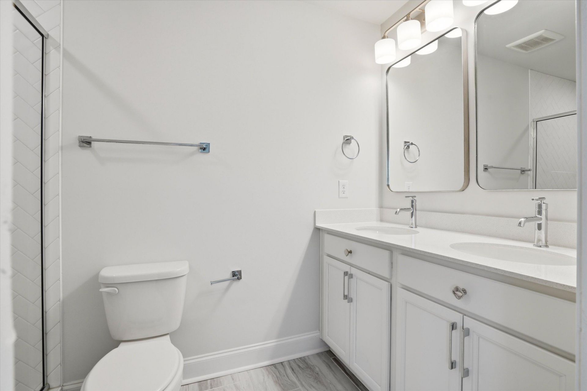 523 Green Fern Drive Photo 19