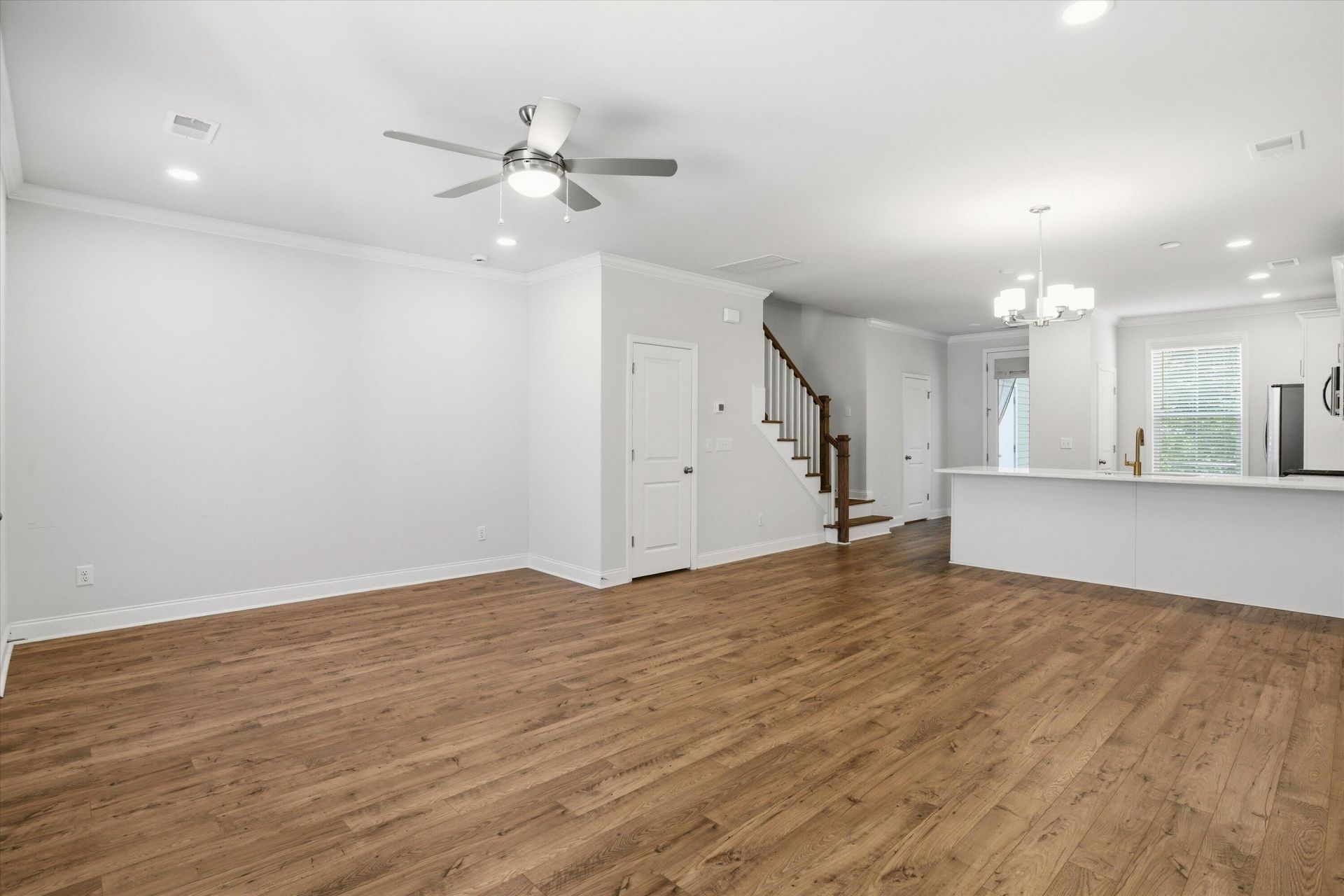 523 Green Fern Drive Photo 5
