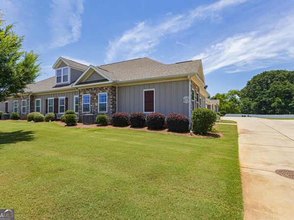 470 Nandina Court, Warner Robins, GA 31088