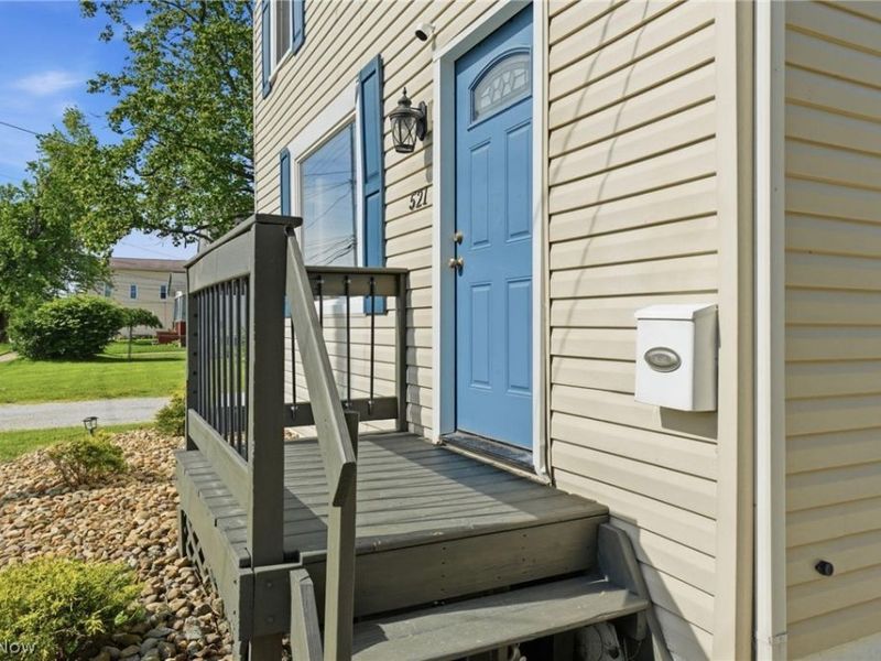 521 High Street , Fairport Harbor, OH 44077 Photo 2