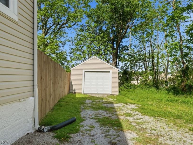 521 High Street , Fairport Harbor, OH 44077 Photo 28