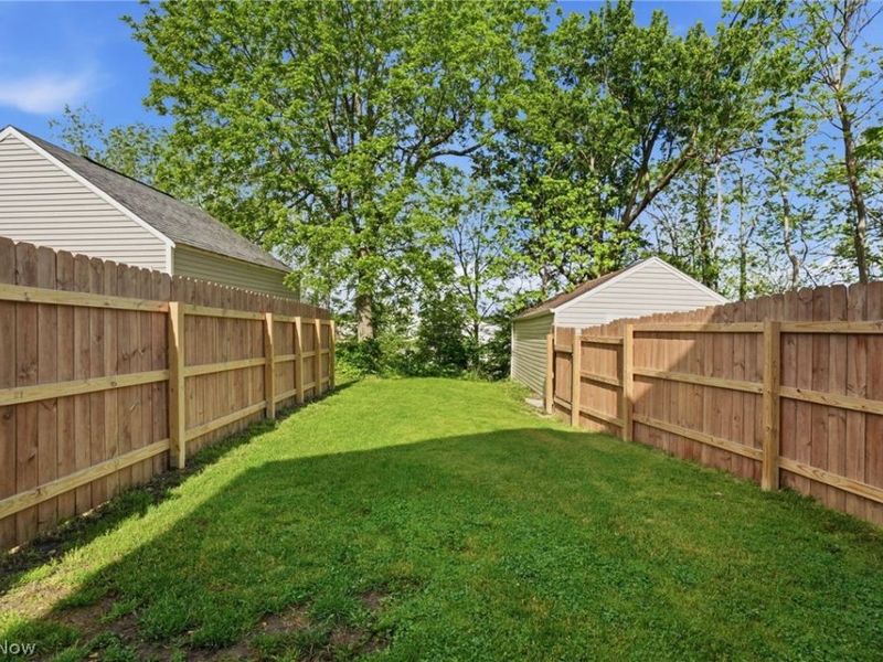 521 High Street , Fairport Harbor, OH 44077 Photo 32