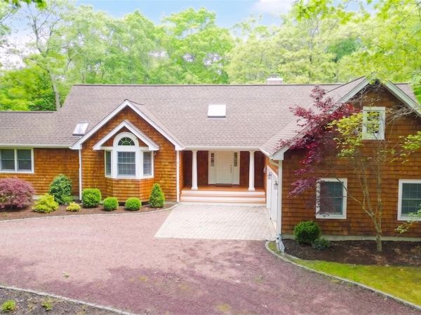 33 Windwood Court, Westhampton, NY 11977