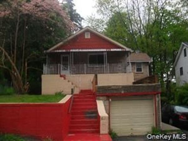 8 smith , Monticello, NY 12701