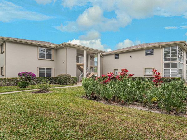 1 Lake Vista Trail, Unit 205, Port St. Lucie, FL 34952