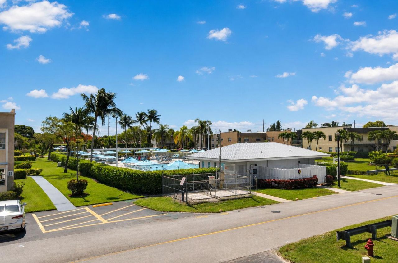 265 Burgundy, Unit F, Delray Beach, FL 33484 Photo