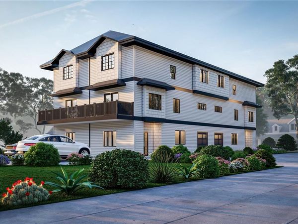 913 Dale St , Unit #4, Saanich, BC V8X 2V9