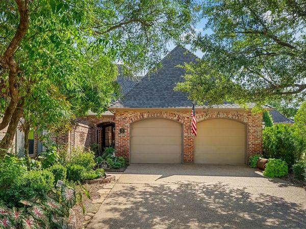 120 Carondelet Court , Bossier City, LA 71111