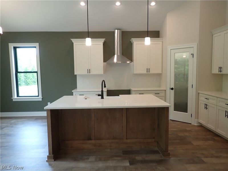 7069 Village Way Drive , Garrettsville, OH 44231 Photo 5