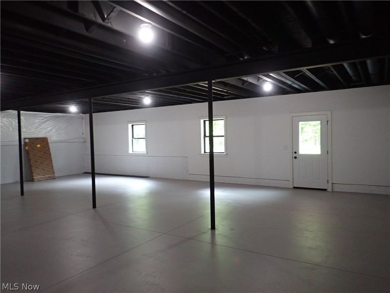 7069 Village Way Drive , Garrettsville, OH 44231 Photo 8