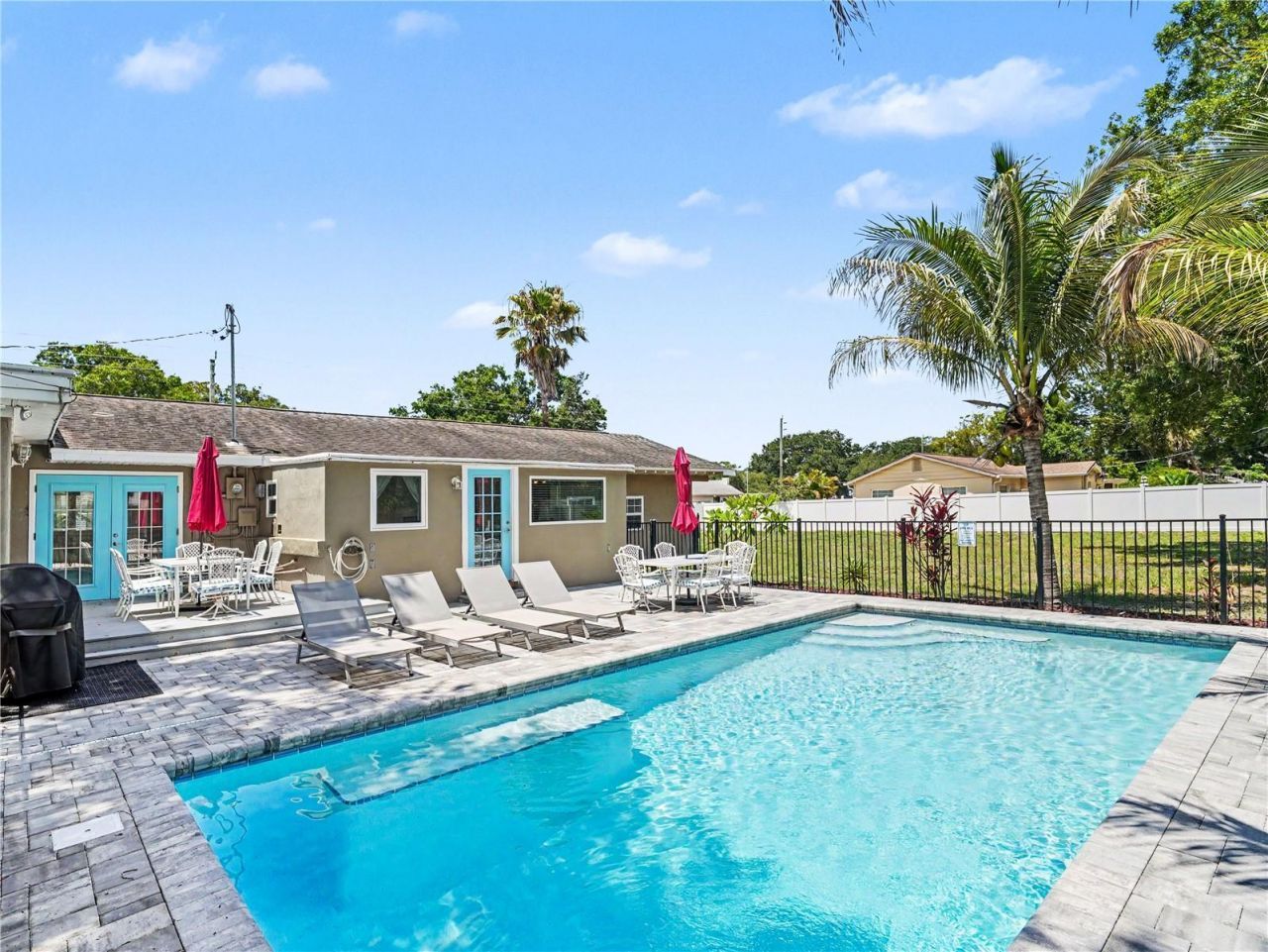 2547 Bahia Vista Street , Sarasota, FL 34239 Photo