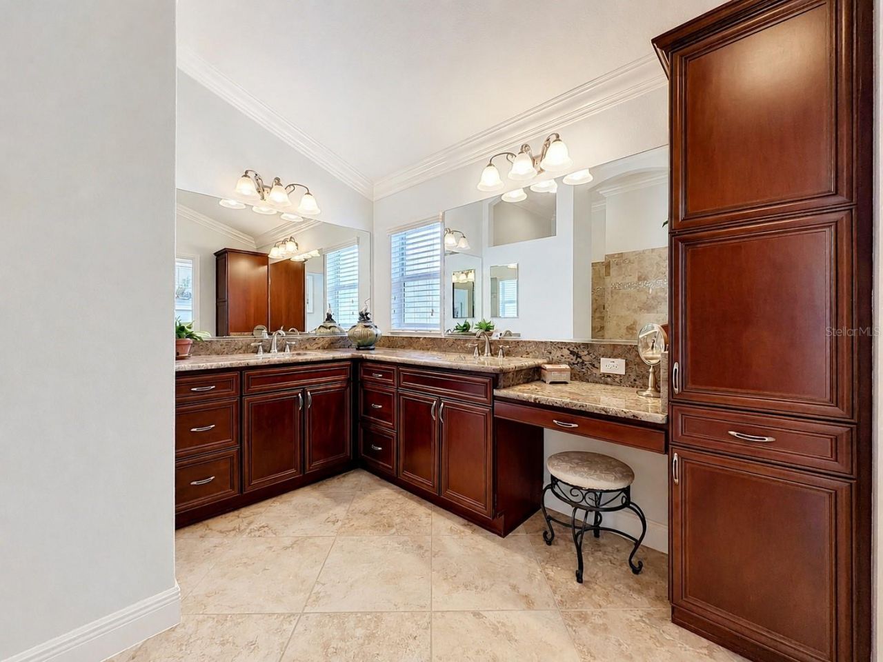 2547 Dividing Creek Path, The Villages, FL 32162 Photo