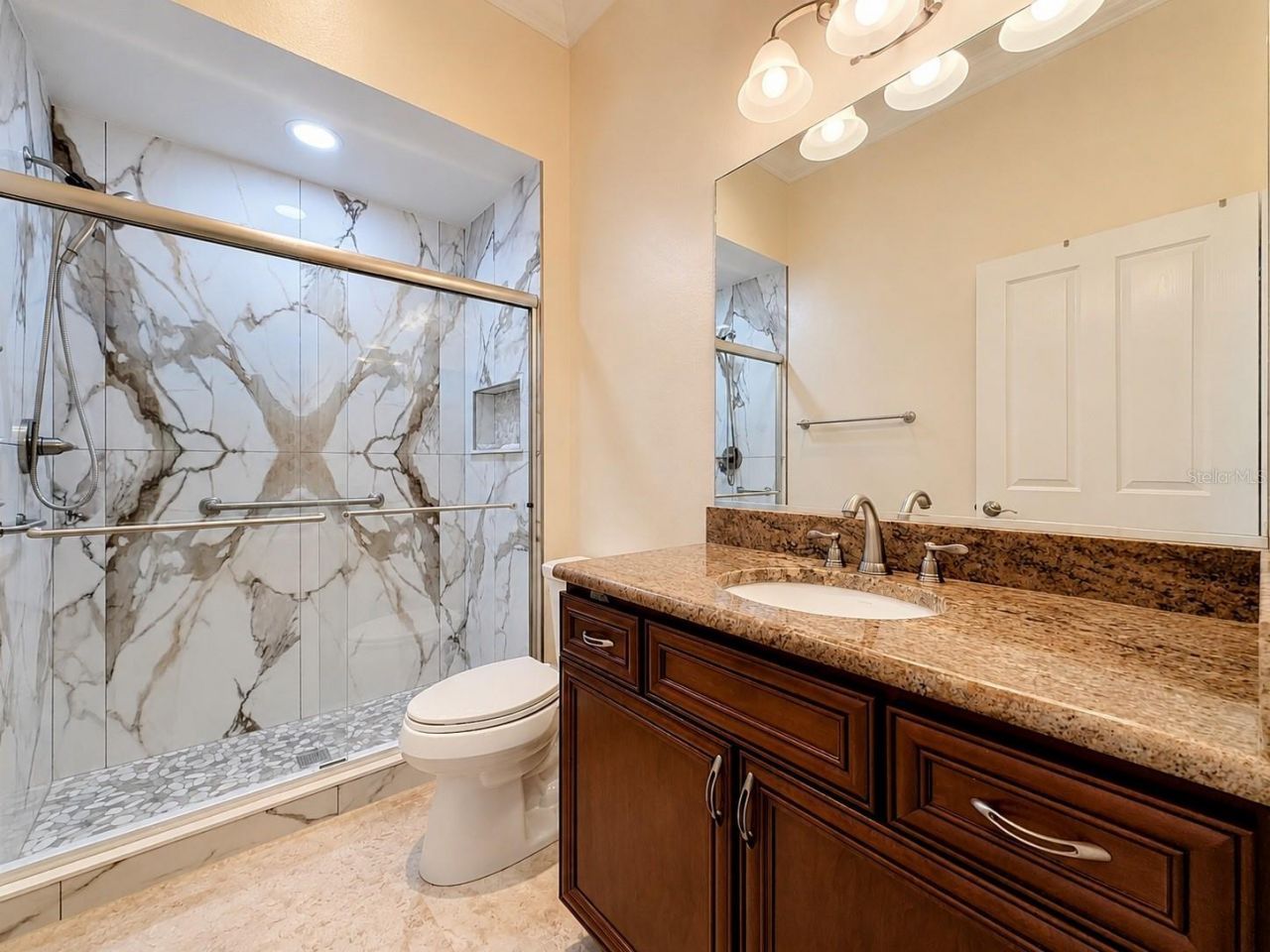 2547 Dividing Creek Path, The Villages, FL 32162 Photo