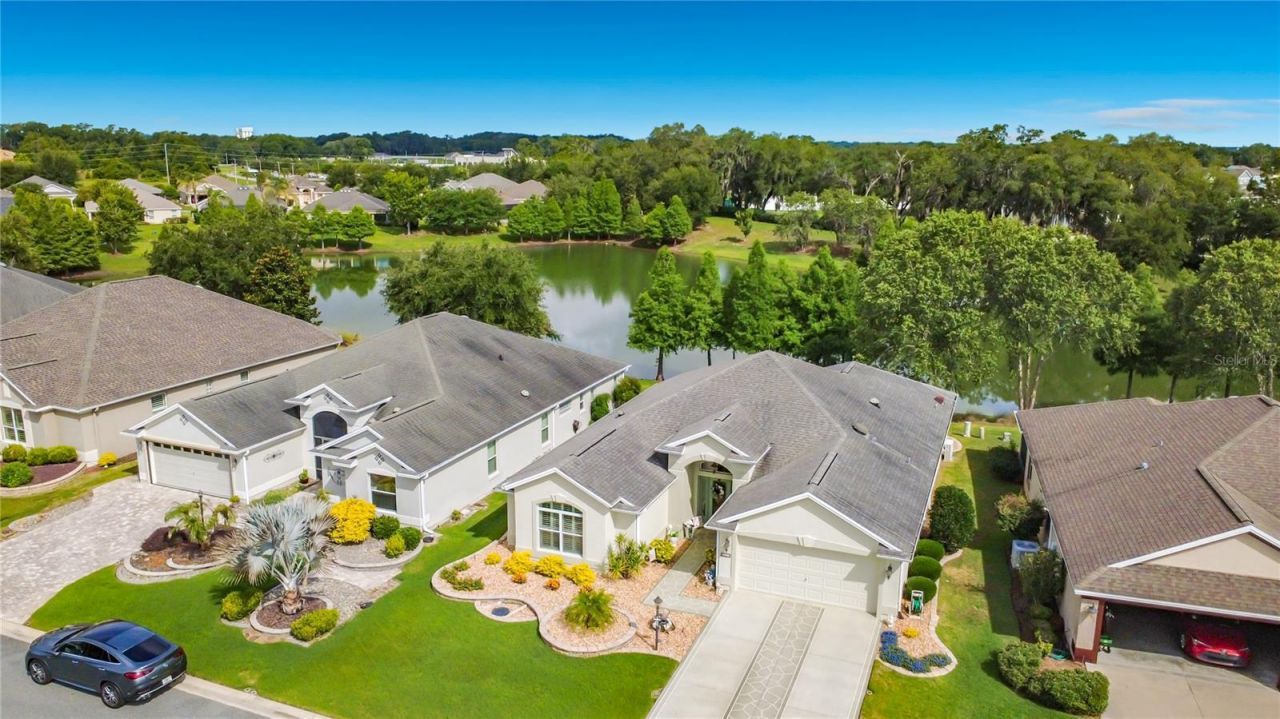 2547 Dividing Creek Path, The Villages, FL 32162 Photo
