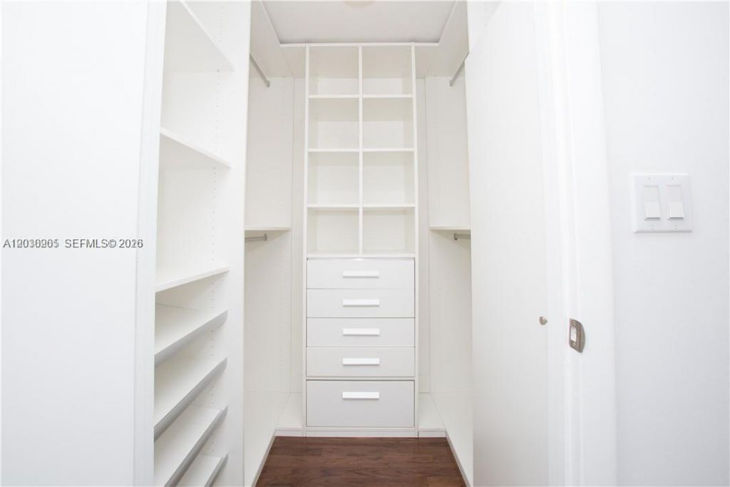 475 Brickell Ave, Unit 2707, Miami, FL 33131 Photo