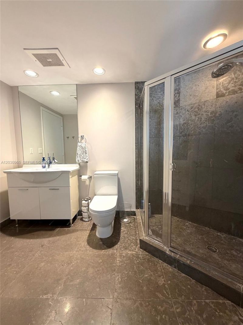 475 Brickell Ave, Unit 2707, Miami, FL 33131 Photo