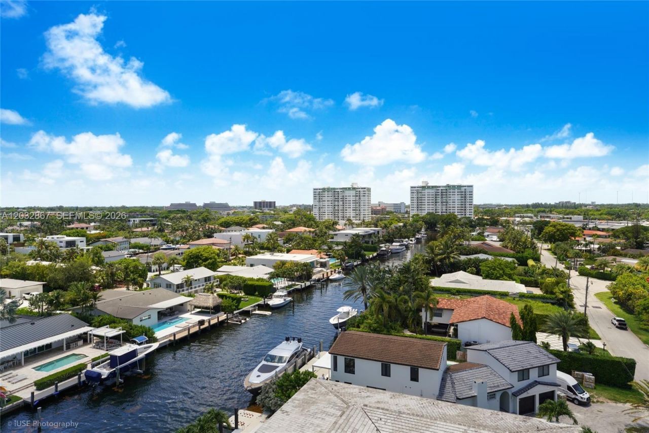 11930 N Bayshore Dr , Unit 909, North Miami, FL 33181 Photo