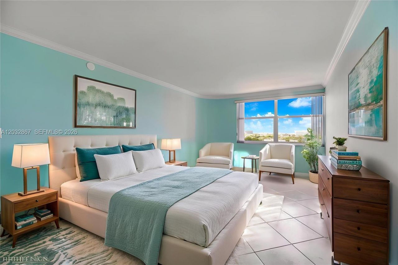 11930 N Bayshore Dr , Unit 909, North Miami, FL 33181 Photo