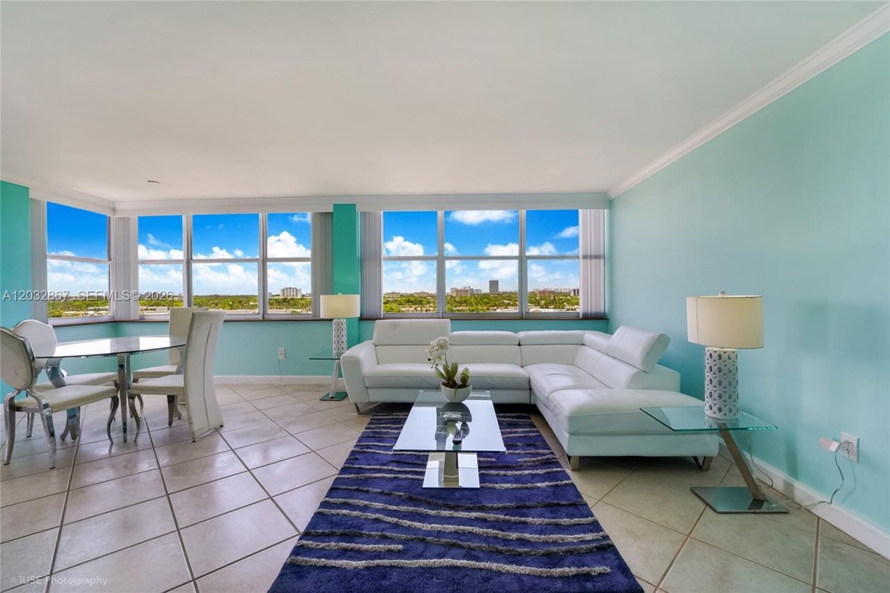 11930 N Bayshore Dr , Unit 909, North Miami, FL 33181 Photo