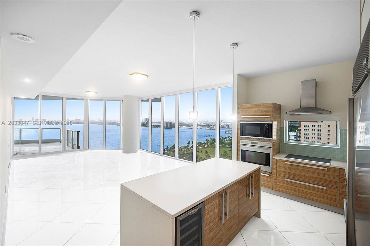 2020 N Bayshore Dr, Unit 1602, Miami, FL 33137 Photo