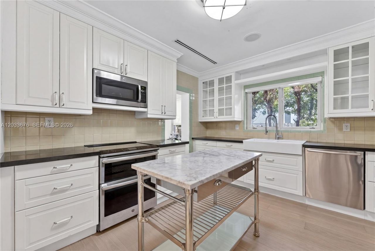 5314 Alton Rd , Miami Beach, FL 33140 Photo